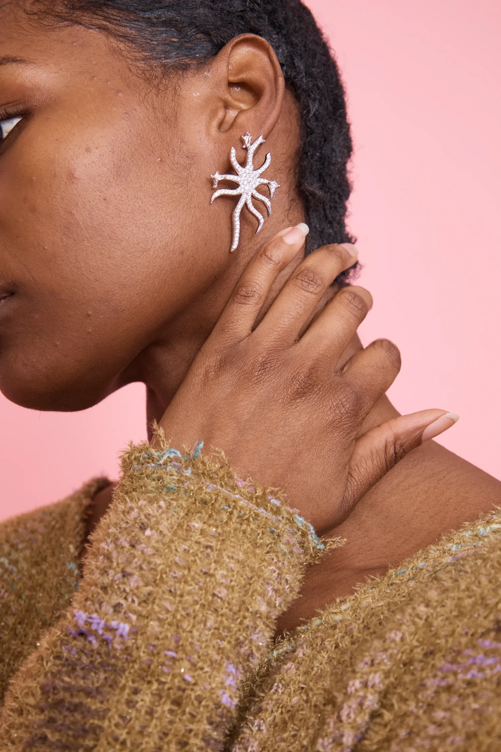 crystal_clear_etoile_earring_1.webp Earrings | Collina Strada CRYSTAL CLEAR ETOILE EARRING