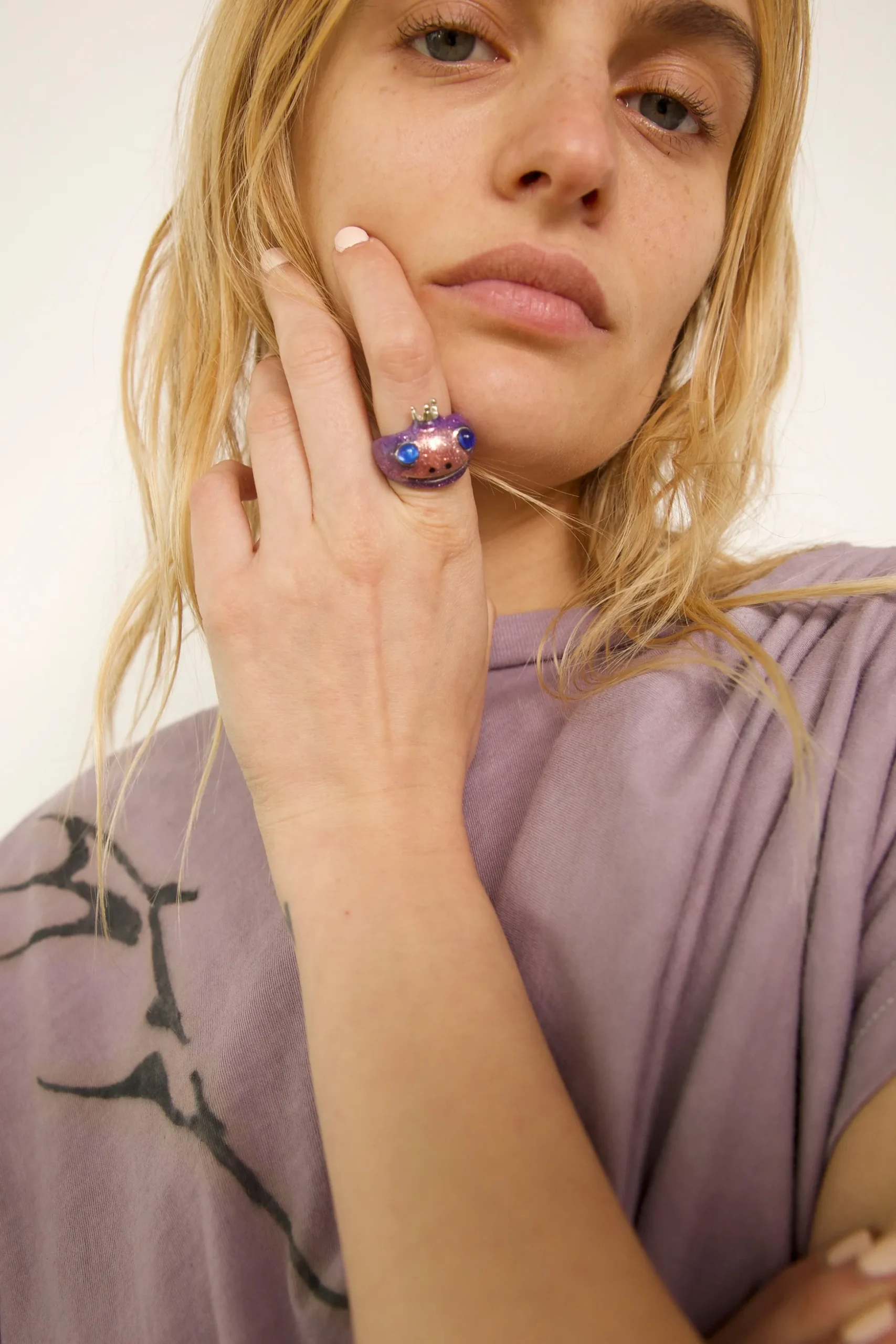glitter_pink_lilac_frog_prince_ring_1.webp Rings | Collina Strada GLITTER PINK LILAC FROG PRINCE RING